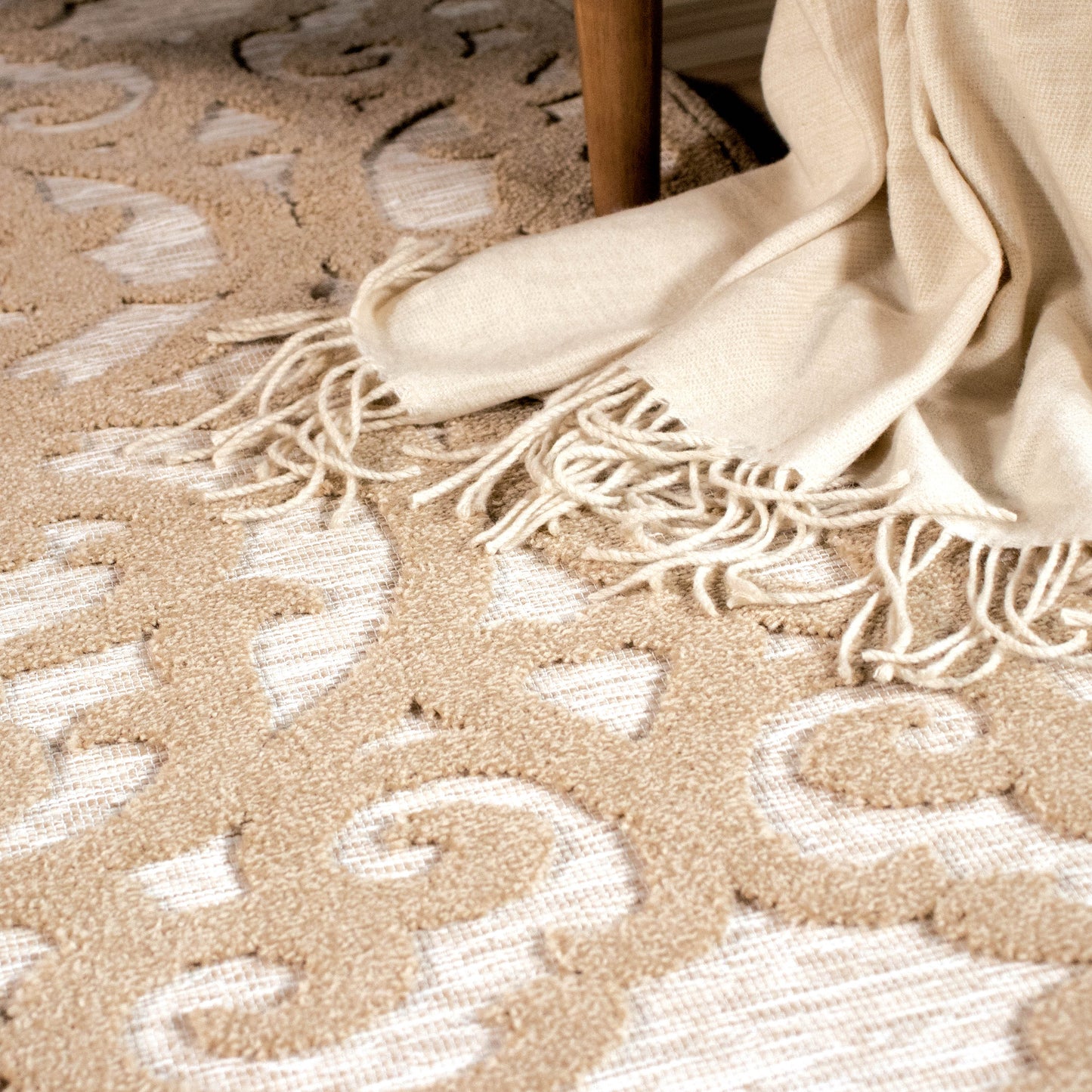 Orian Boucle' Seaborn Driftwood 93"X130"