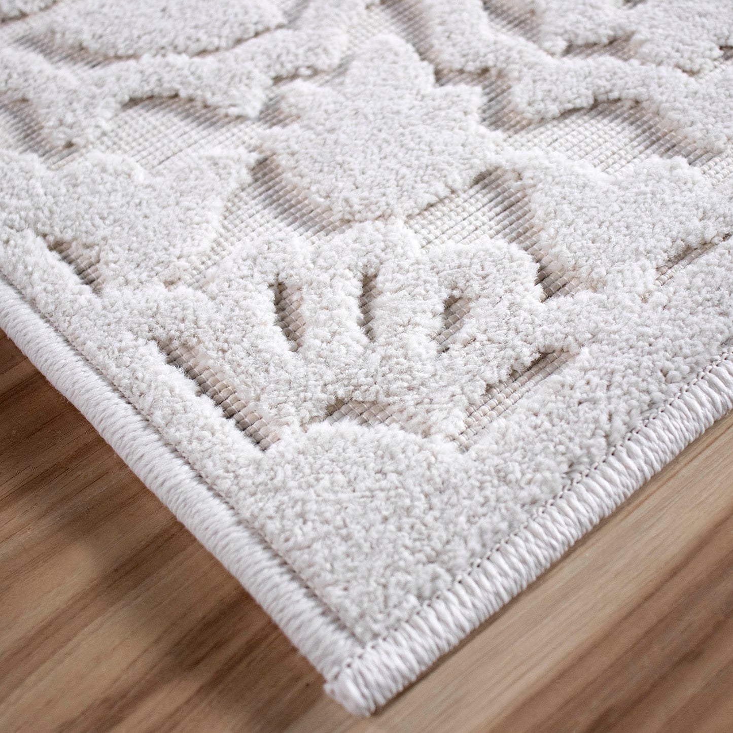 Orian Boucle' Cottage Floral Natural 93"X130"