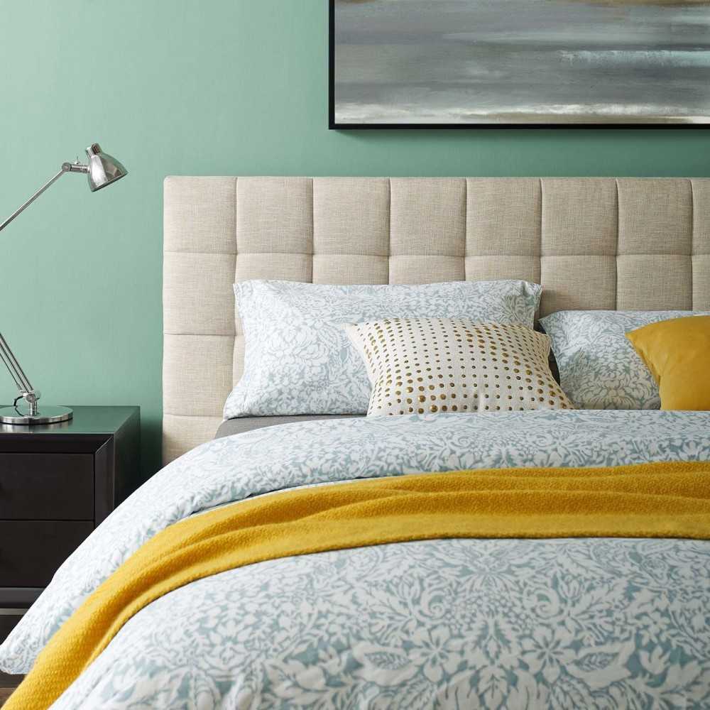 Julia Queen Biscuit Tufted Upholstered Fabric Platform Bed, Beige