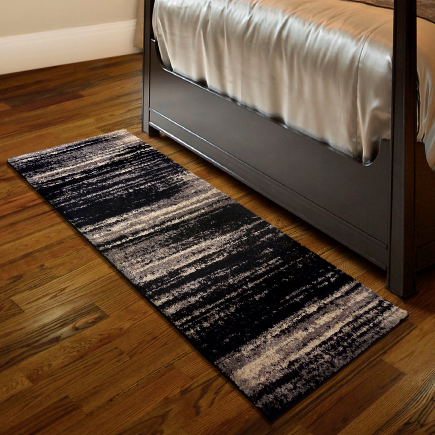 Orian American Heritage Interference Black 22"X60"