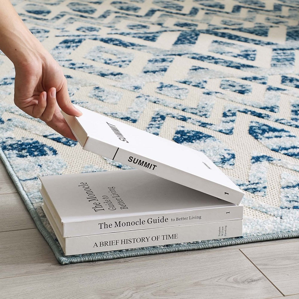 Reflect Tamako Diamond and Chevron Moroccan Trellis 5x8 Indoor / Outdoor Area Rug, Ivory and Blue
