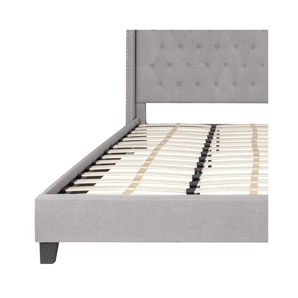 Riverdale King Size Tufted Upholstered Platform Bed in Light Gray Fabric