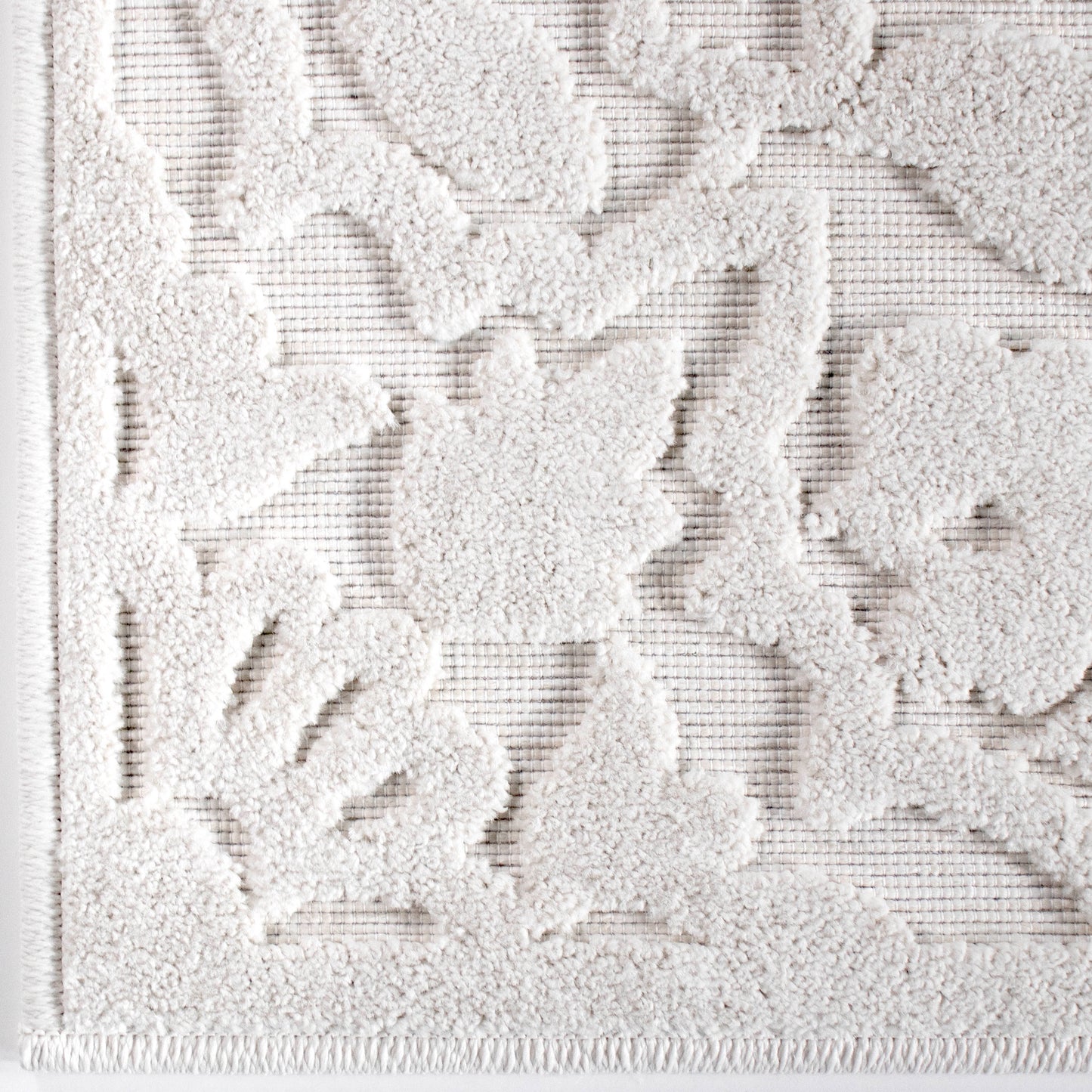 Orian Boucle' Cottage Floral Natural 93"X130"