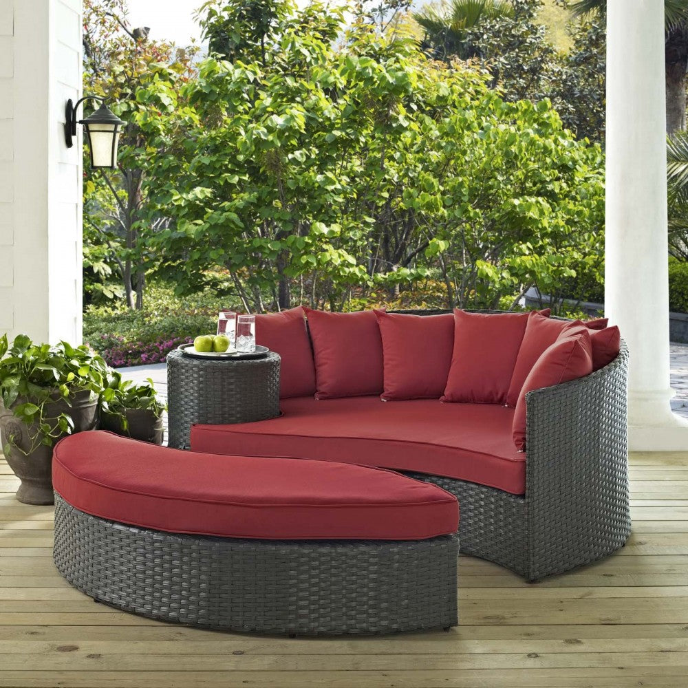 Sojourn Outdoor Patio Sunbrella Daybed, Canvas Red, EEI-1982-CHC-RED