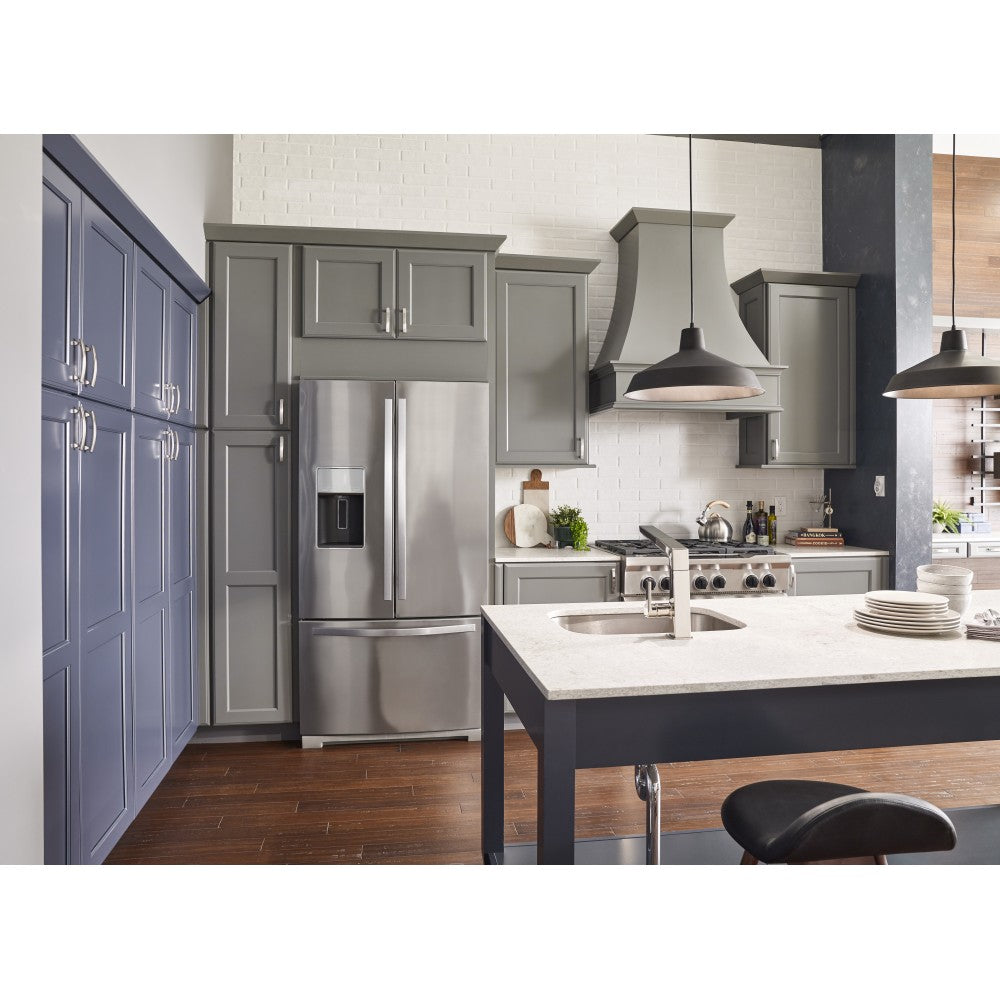 6-3/4" x 6-3/4" x 4" Pedestal Foot Corner Species: Maple