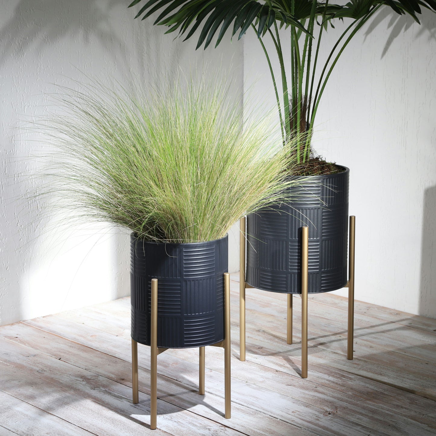 S/2 Planter W/ Lines On Metal Stand, Black/gold