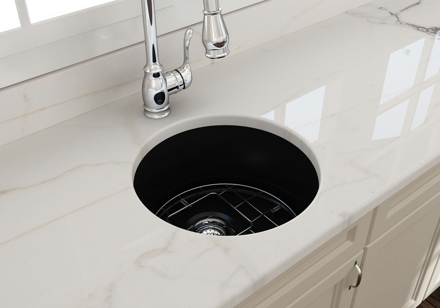 Sotto Round Dual-mount Fireclay 18.5" Single Bowl Bar Sink in Matte Black