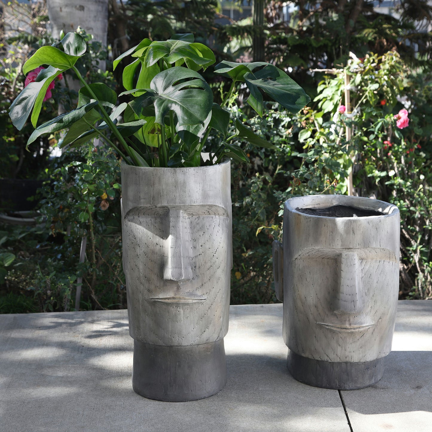 Resin 24" Face Planter, Grey