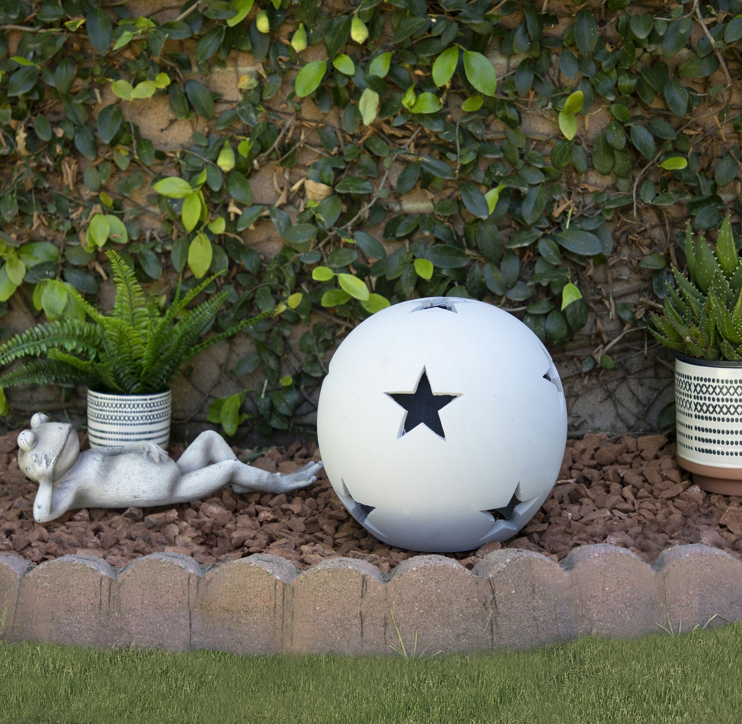 Ceramic 12" Star Orb, Matte White