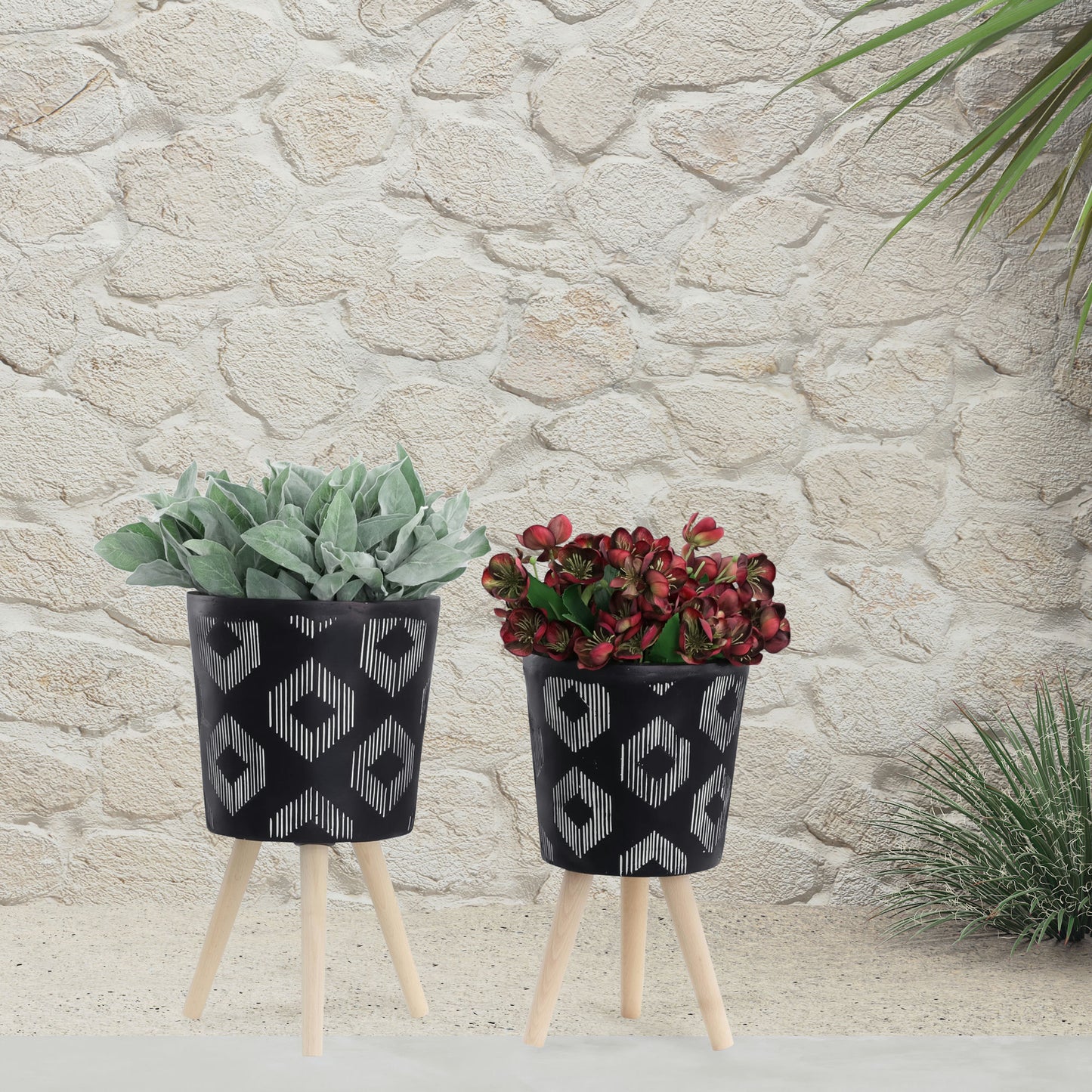 S/2 10/12" Diamond Planter W/ Wood Legs, Black Kd