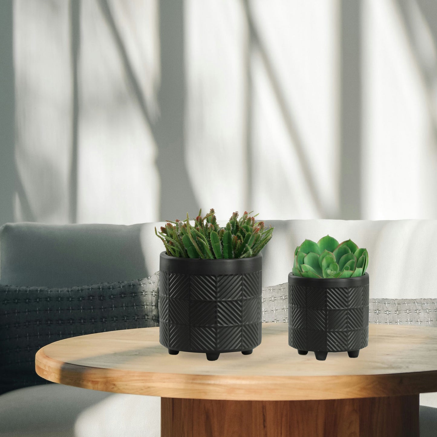 S/2 6/8" Textured Planters, Matte Black