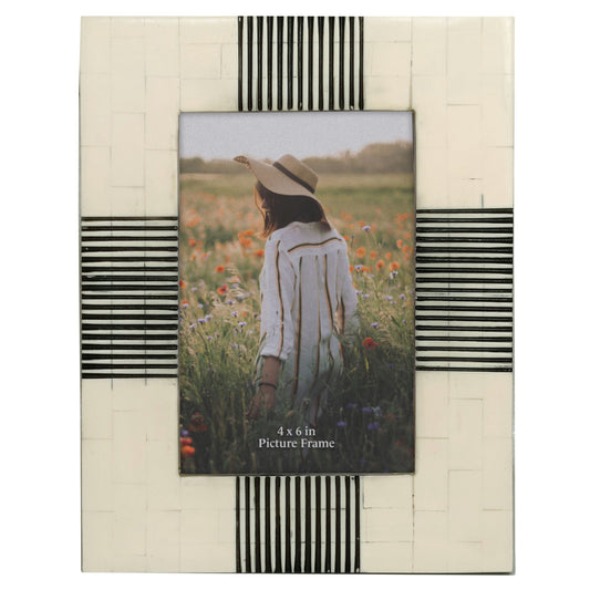 Resin, 4x6 Abstract Photo Frame, Black/white