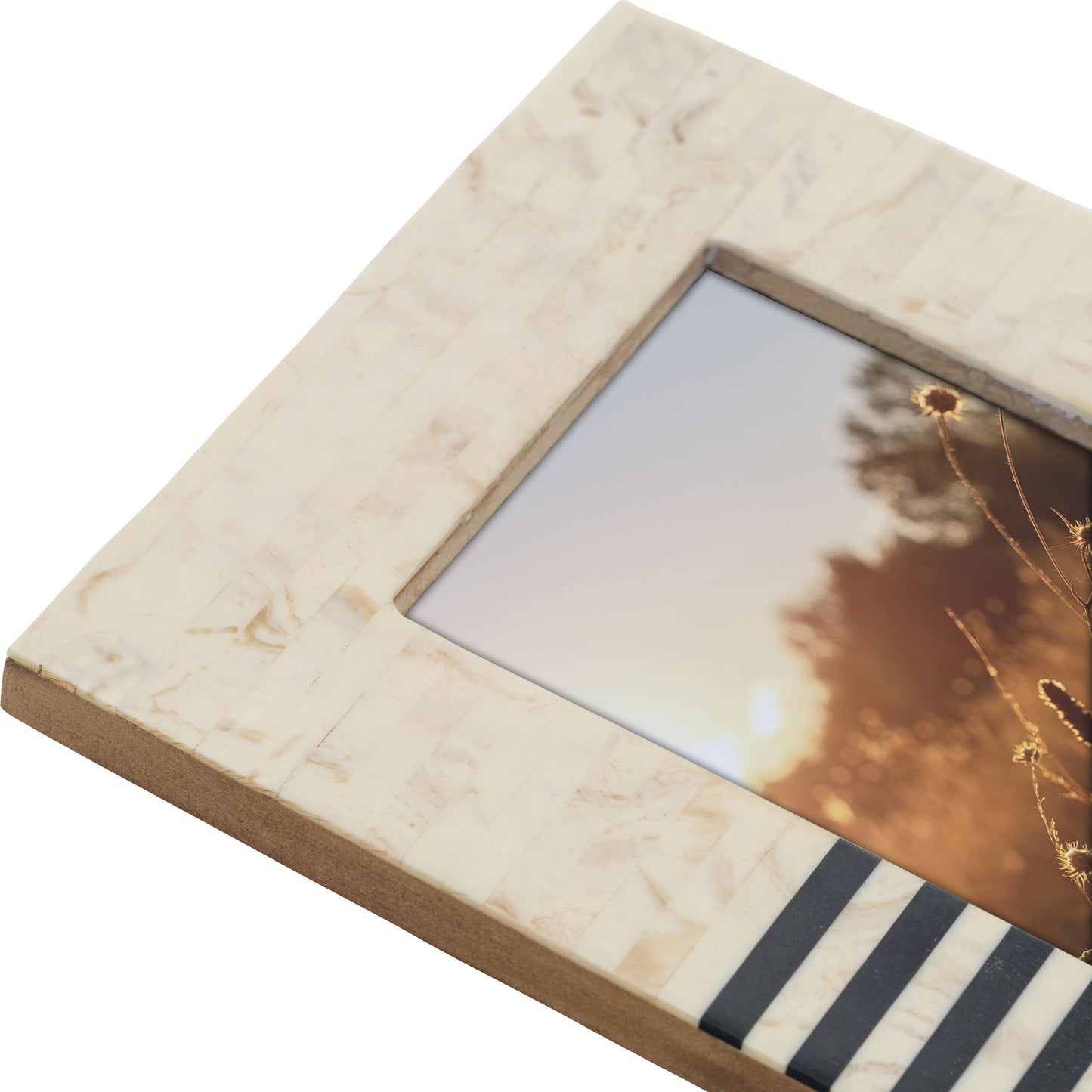 Resin 4x6" White W/ Black Stripes Photo Frame