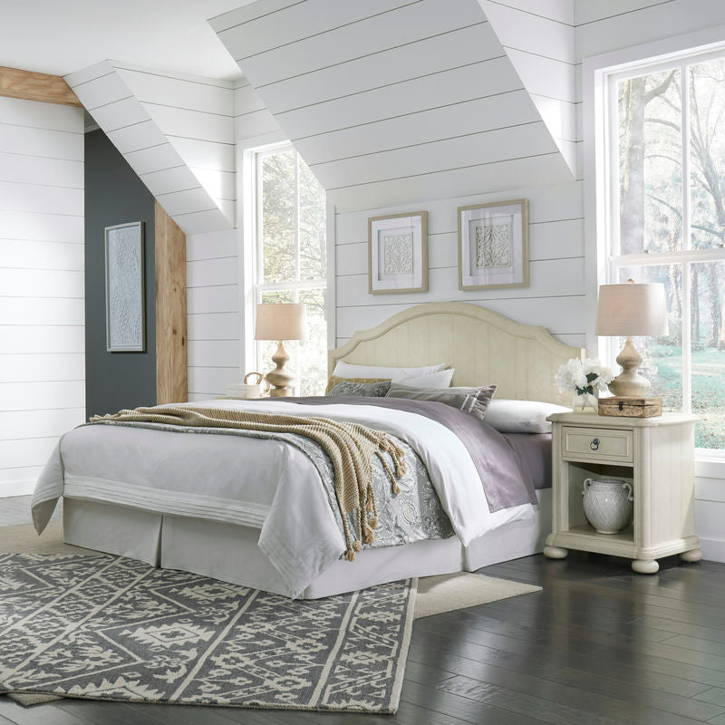 Chambre King Headboard and Two Nightstands by homestyles