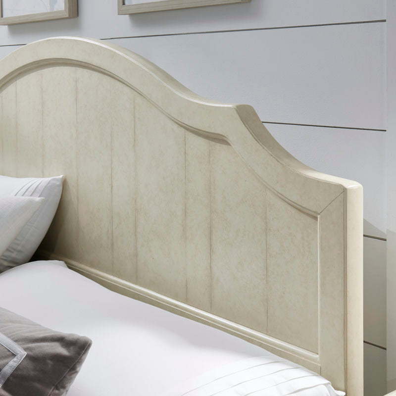 Chambre King Bed, Nightstand and Chest by homestyles