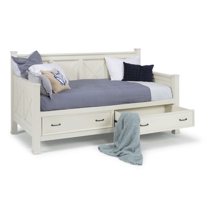 Bay Lodge Daybed by homestyles