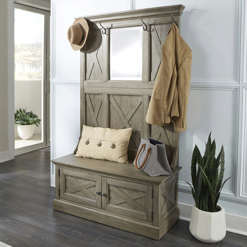 Walker Hall Tree by homestyles