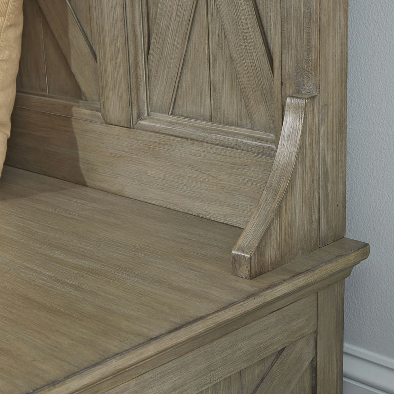 Walker Hall Tree by homestyles
