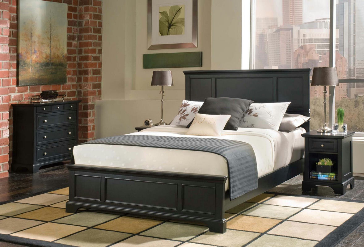 Ashford Queen Bed, Nightstand and Chest by homestyles