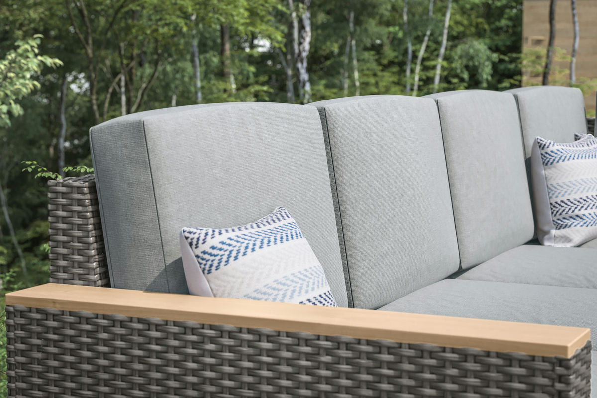 Boca Raton Outdoor 4 Seat Sectional by homestyles