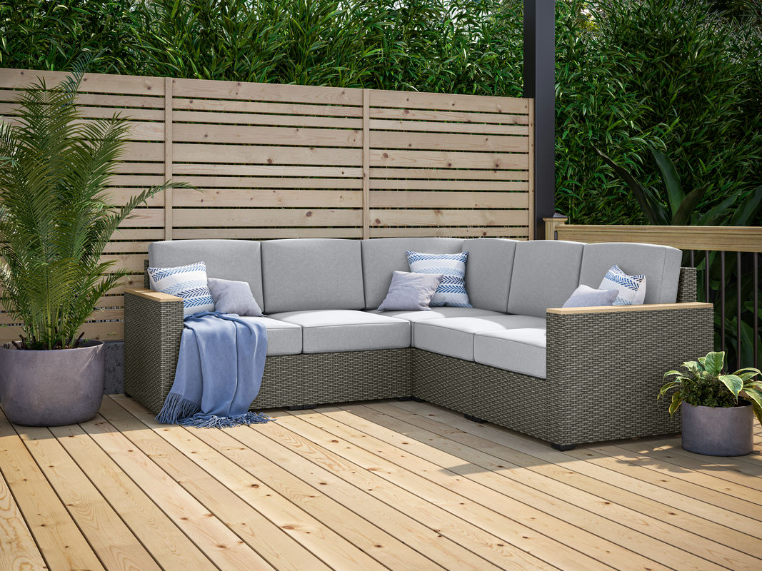 Boca Raton Outdoor 5 Seat Sectional by homestyles