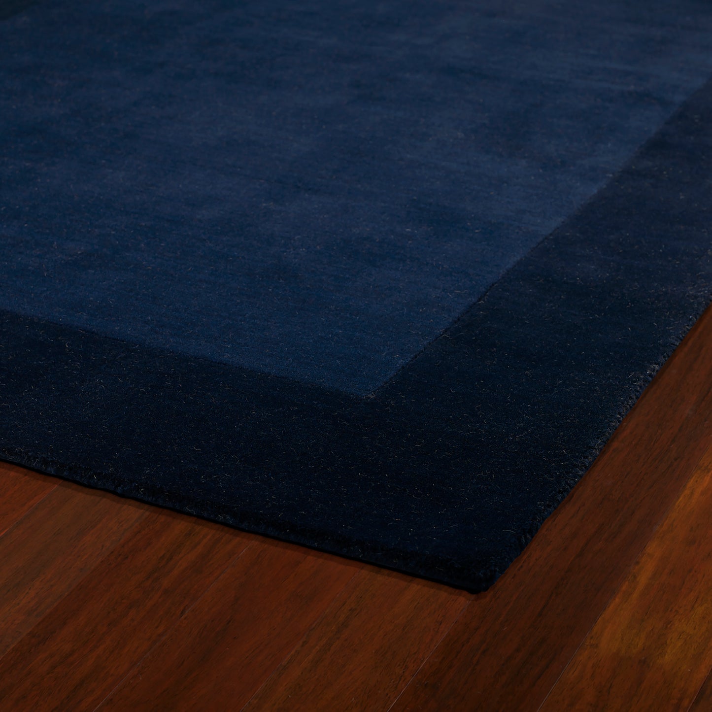 Kaleen Regency Collection Dark Navy Area Rug 8' x 10'