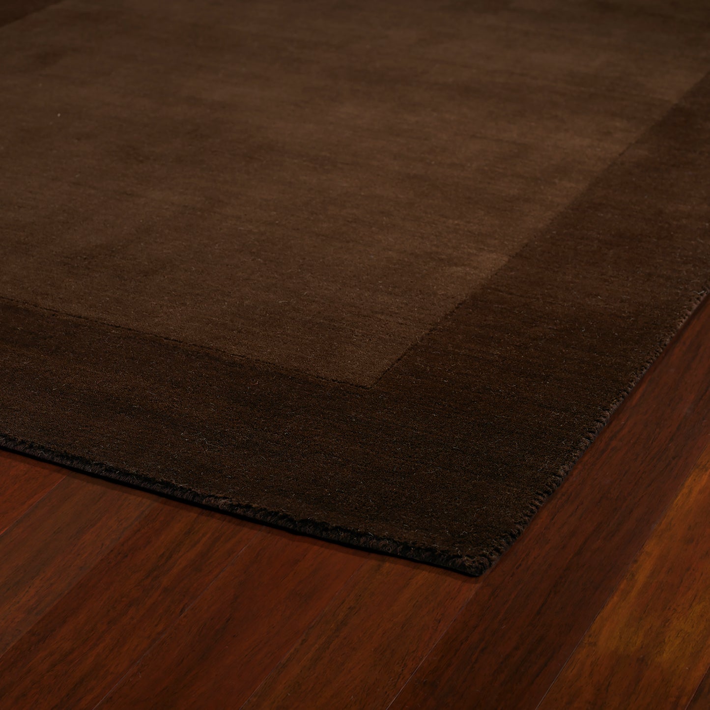 Kaleen Regency Collection Dark Brown Area Rug 3'6" x 5'3"