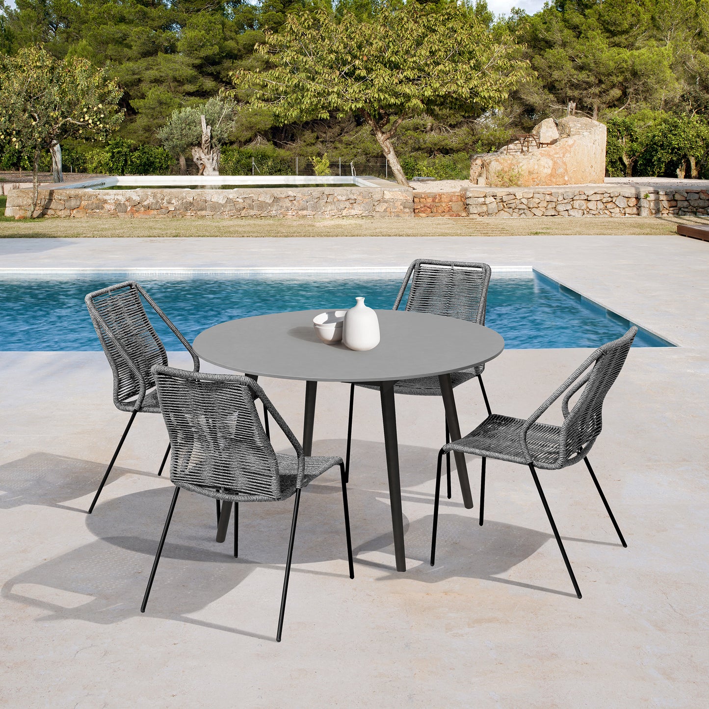 Sydney and Clip Patio 5 Piece Dining Set in Grey Rope with Black Eucalyptus Wood