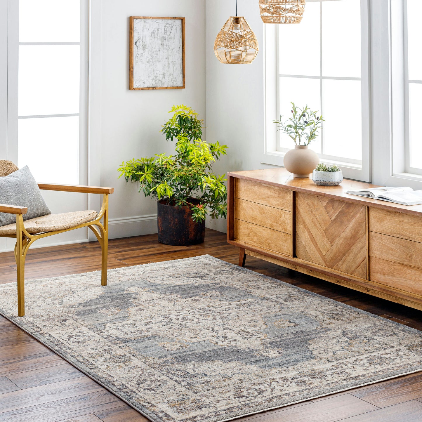 Surya Aida Aad-2300 Rug 2' X 2'11"