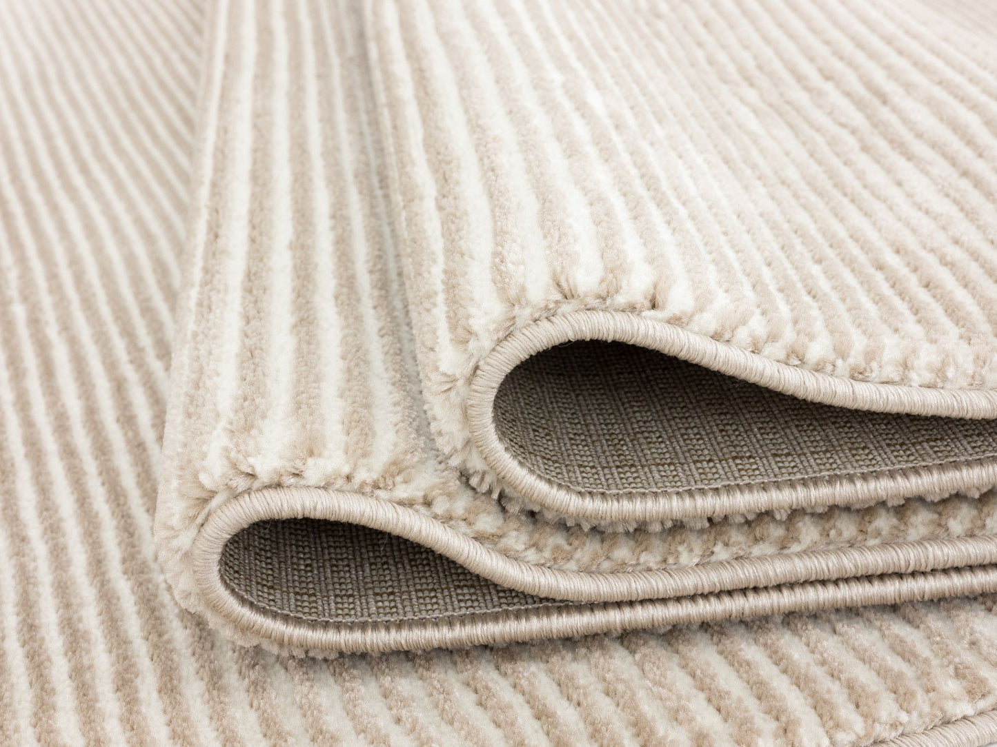 Abington-Ab11402-Beige-7.10 X 10.6 Area Rug