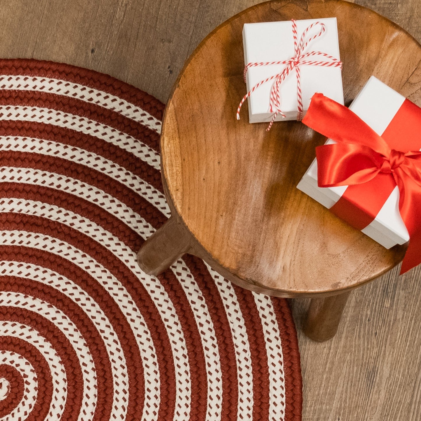 Candy Cane Rugs - Red 45â€ x 45â€