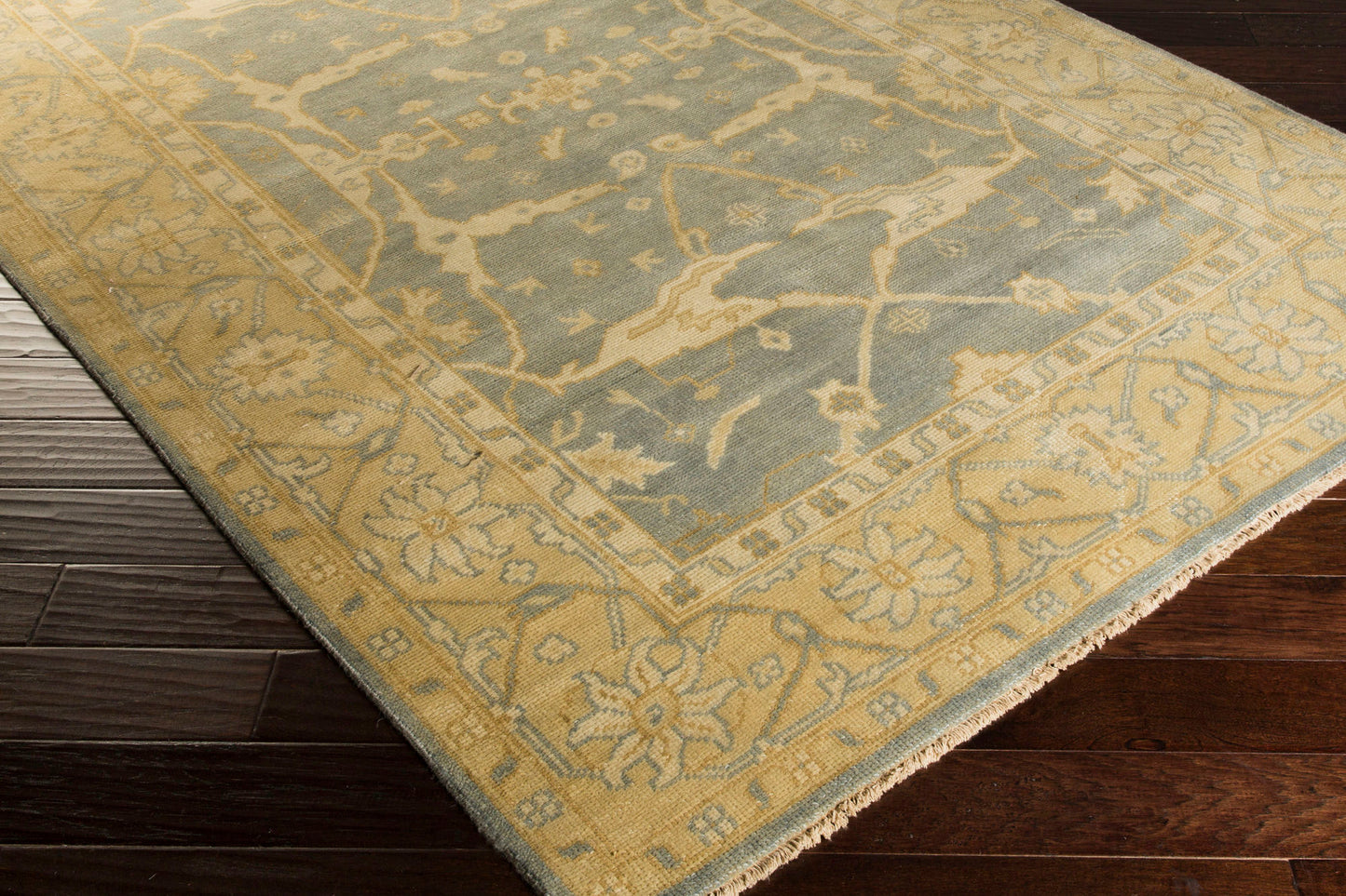 Surya Ainsley Medium Gray Rug 5'6" X 8'6"