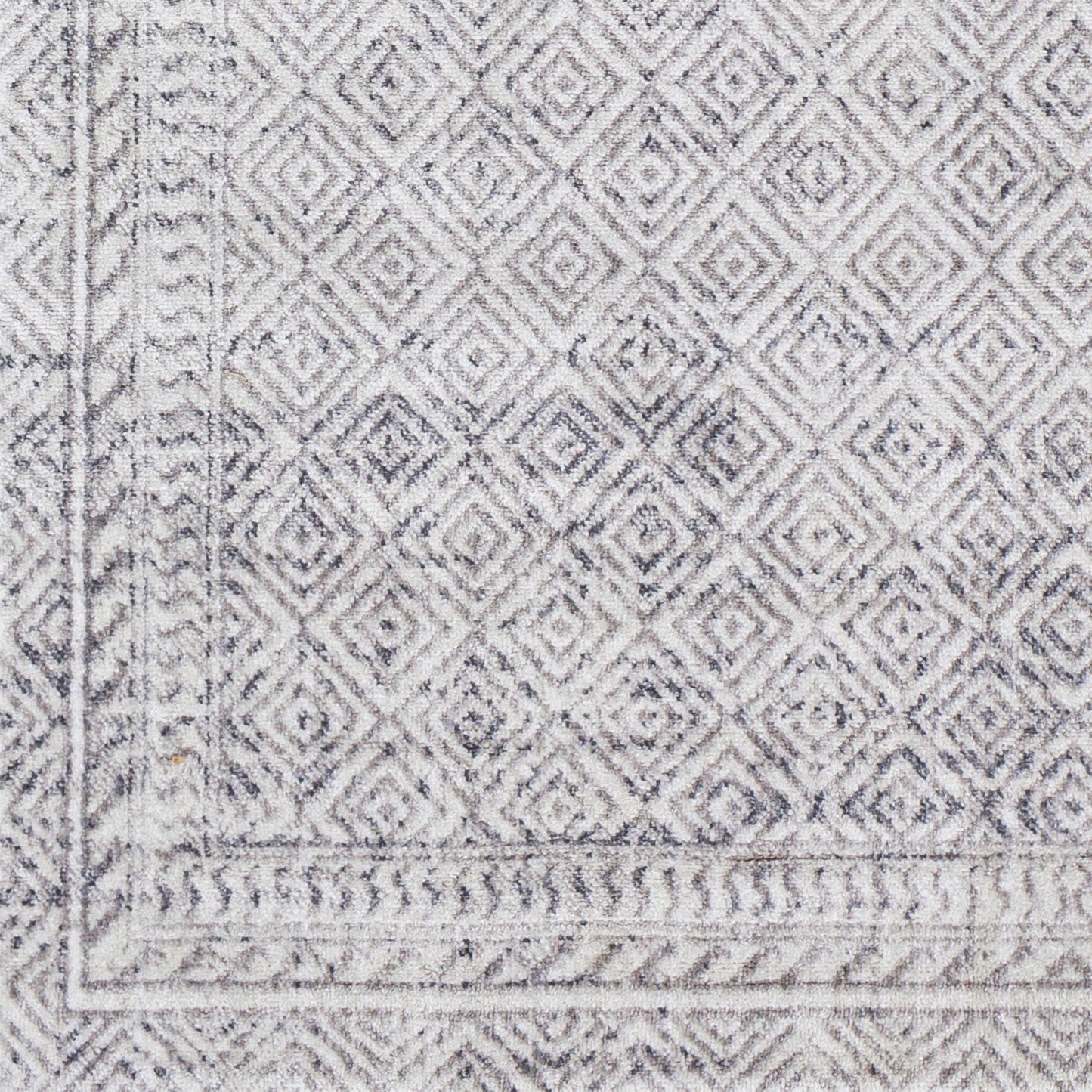 Surya Alice Rug 6'10" X 9' Light Gray