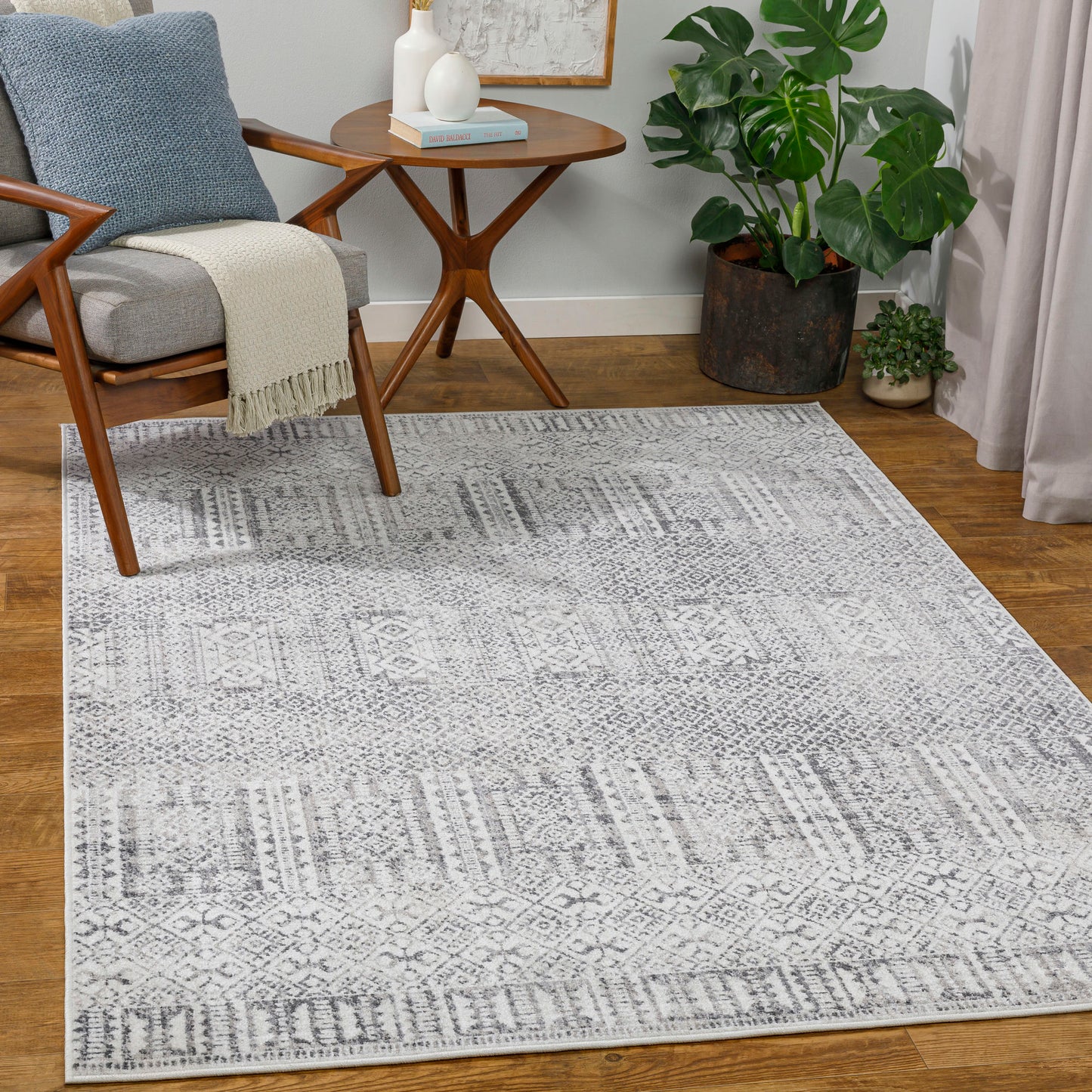 Surya Alice 8'10" x 12' Rug