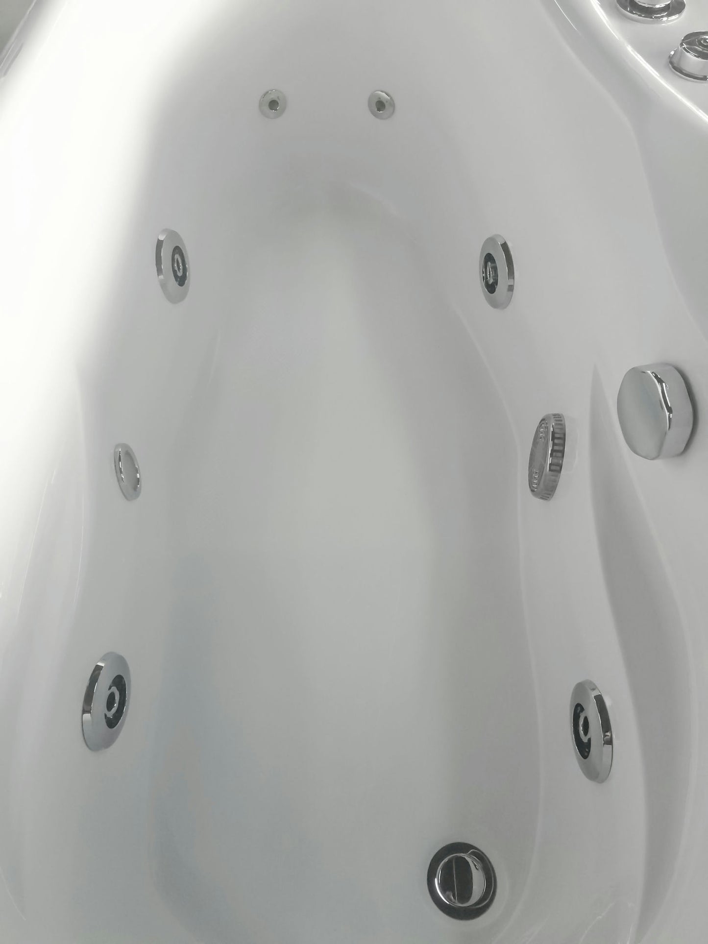 EAGO AM175-L 5'' White Acrylic Whirlpool Bathtub - Drain on Right