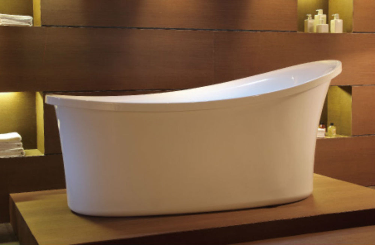 EAGO AM1800 6 ft White Free Standing Air Bubble Bathtub