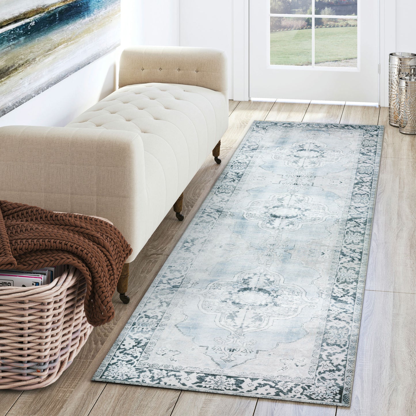 Amanti AM1 Mist 2'3" x 7'7" Runner Rug