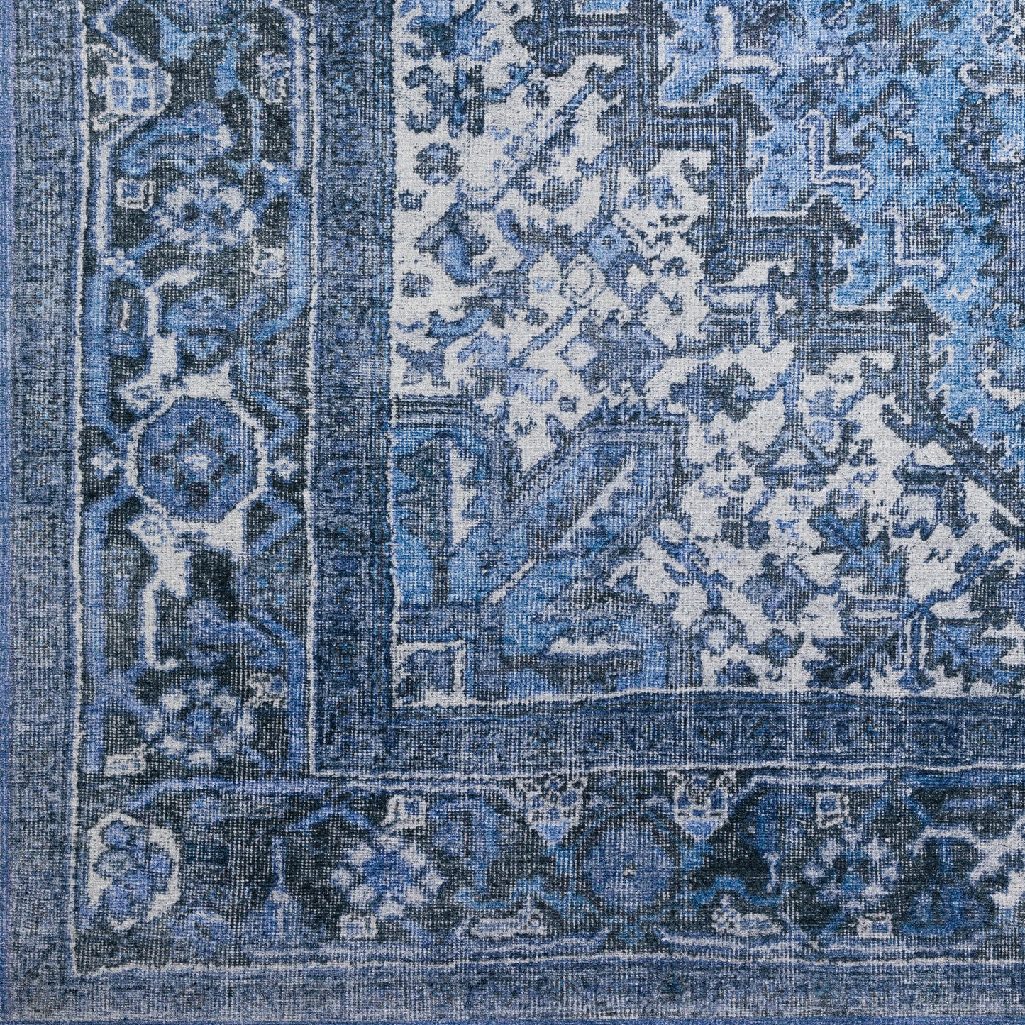 Amanti AM3 Cobalt 2'3" x 7'7" Runner Rug