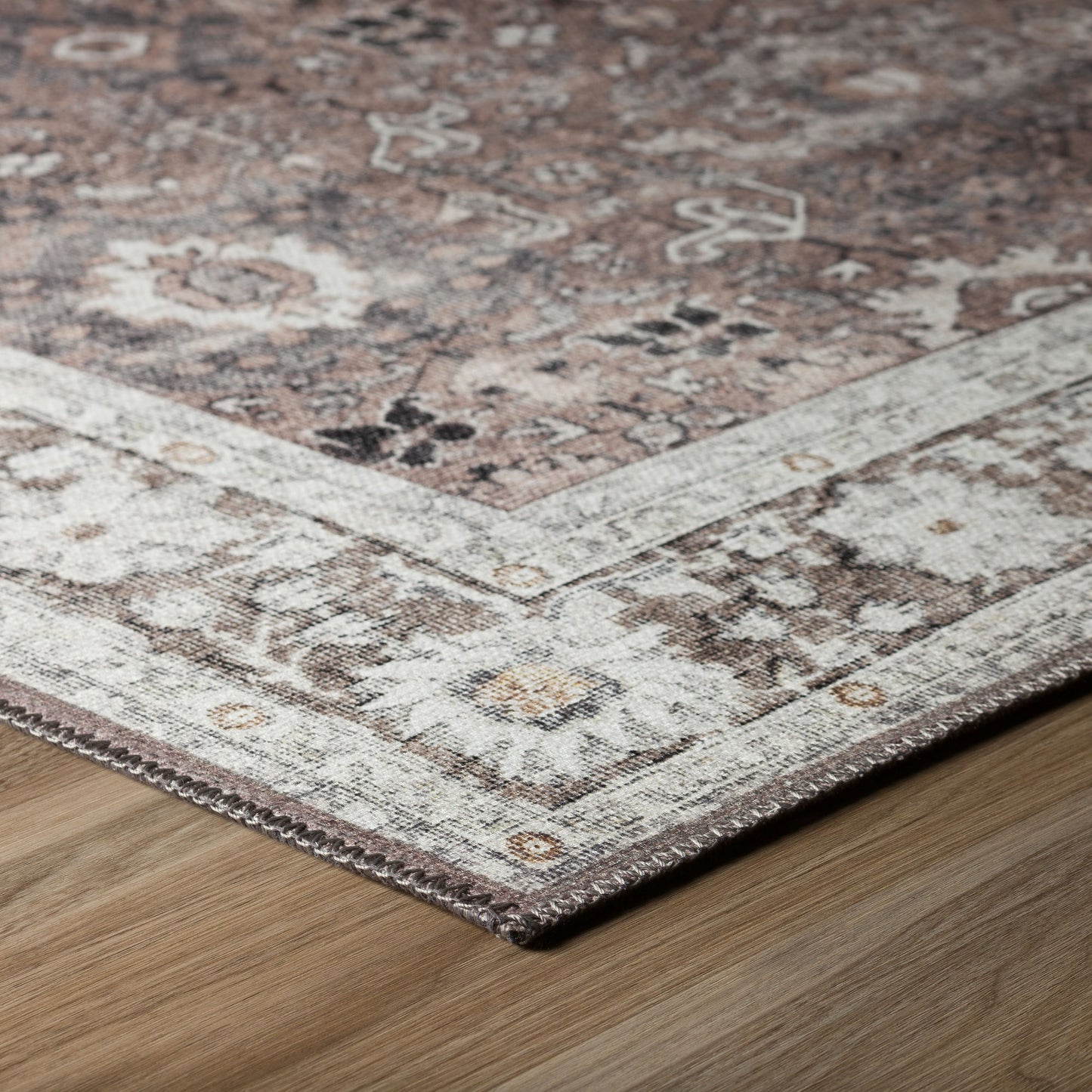 Amanti AM4 Mushroom 1'8" x 2'6" Rug