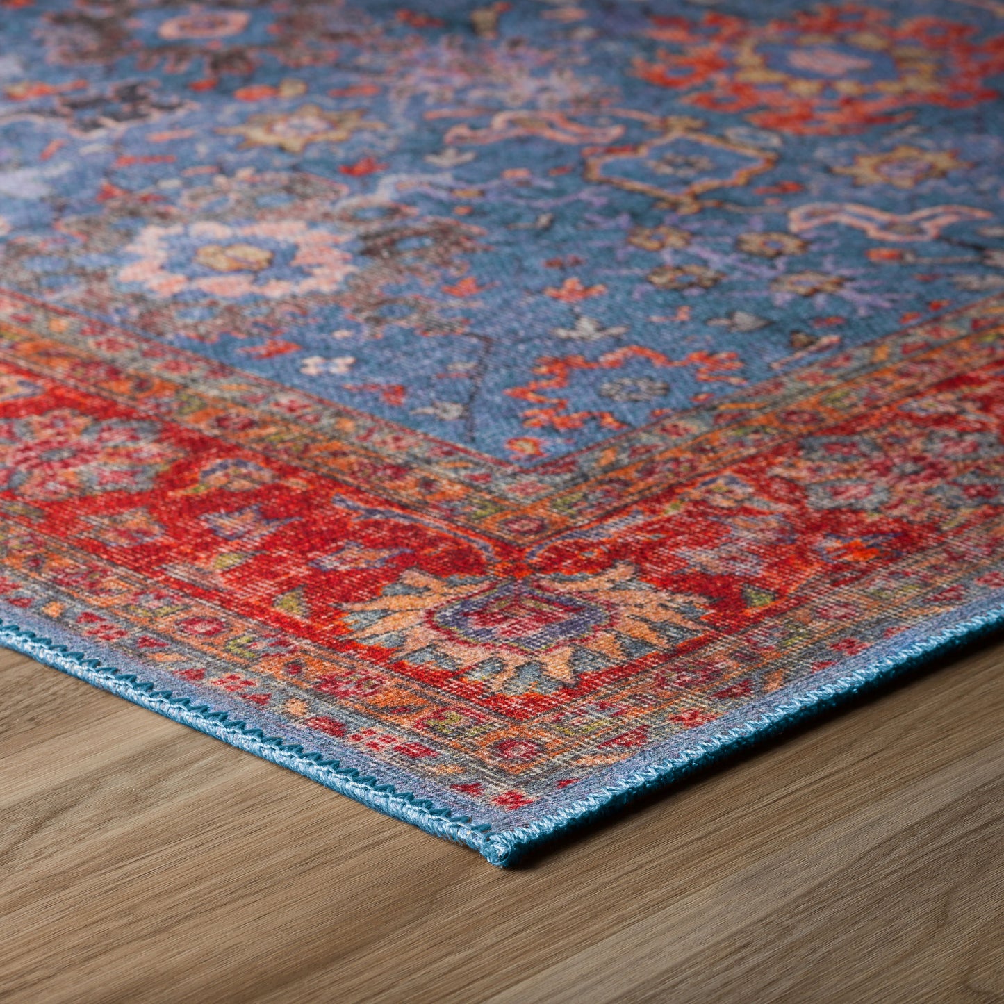 Amanti AM5 Riviera 1'8" x 2'6" Rug