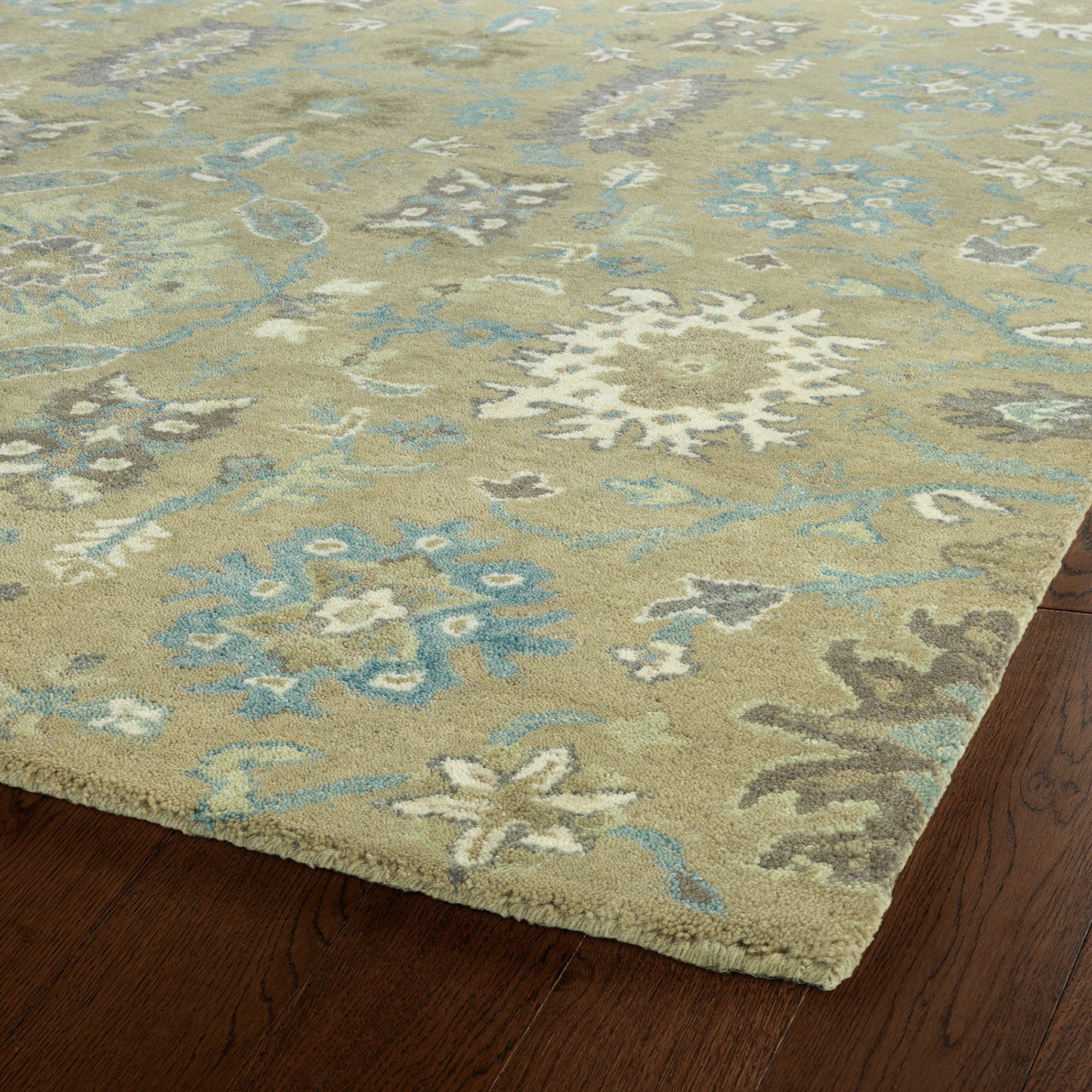 Kaleen Amaranta Collection Light Sage  Throw Rug 2' x 3'