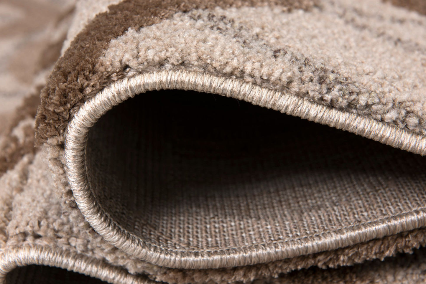 Amazon-Az-002-7.10 X 10.6 Area Rug
