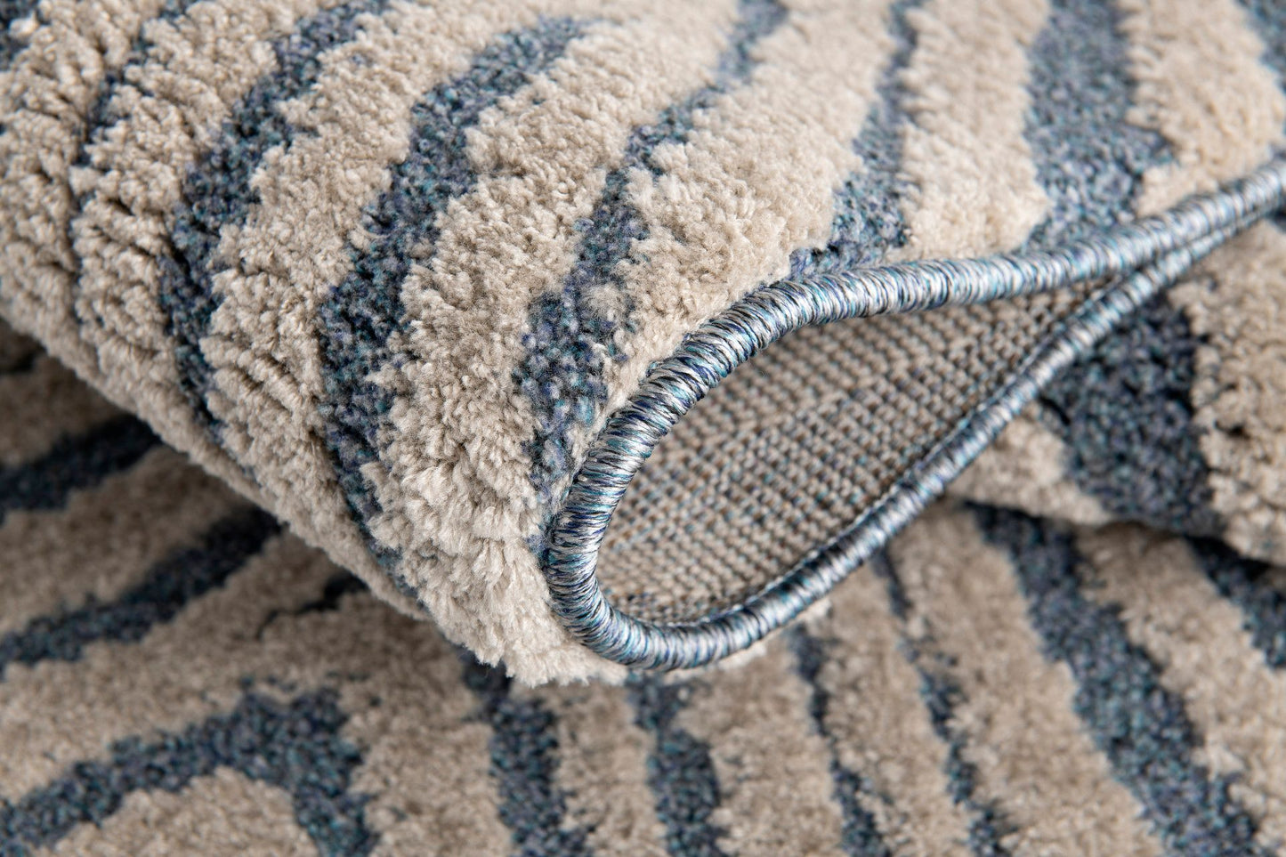 Amazon-Az10436-Blue-7.10 X 10.6 Area Rug