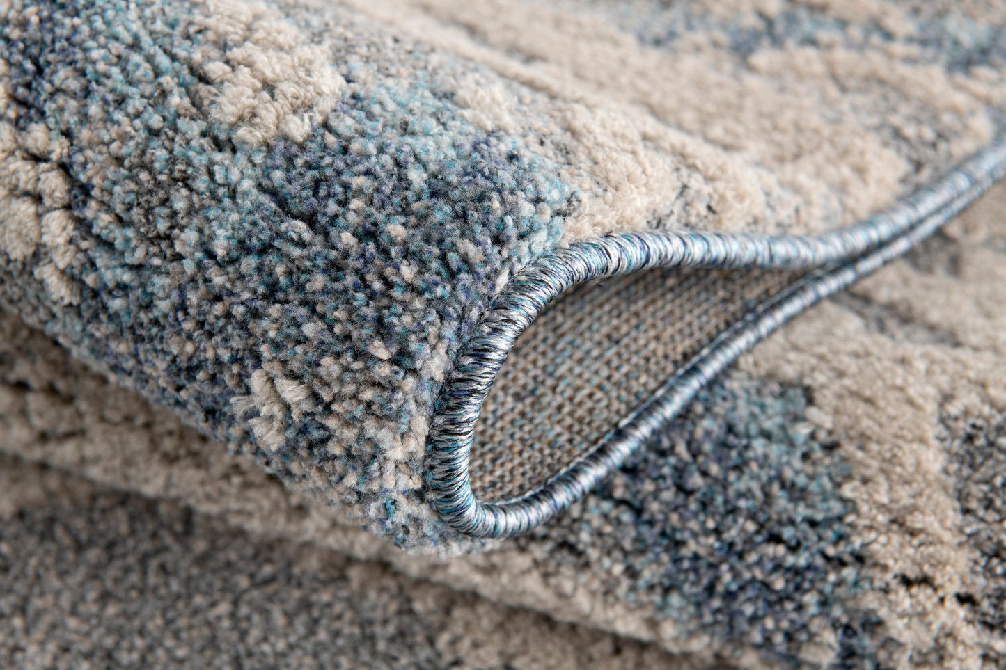 Amazon-Az10439-Gray_Blue-7.10 X 10.6 Area Rug