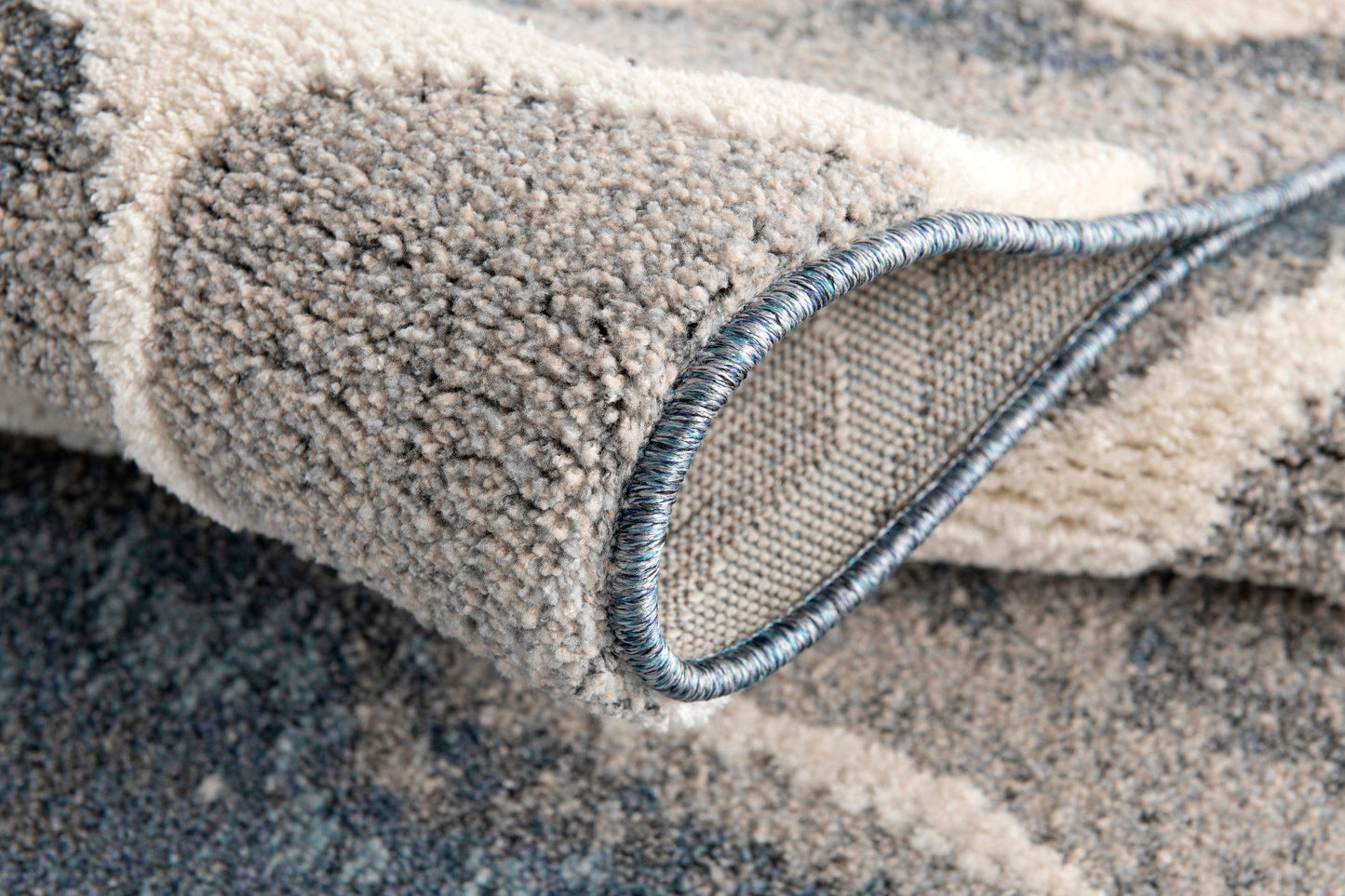 Amazon-Az10440-Gray-5.3 X 7.6 Area Rug