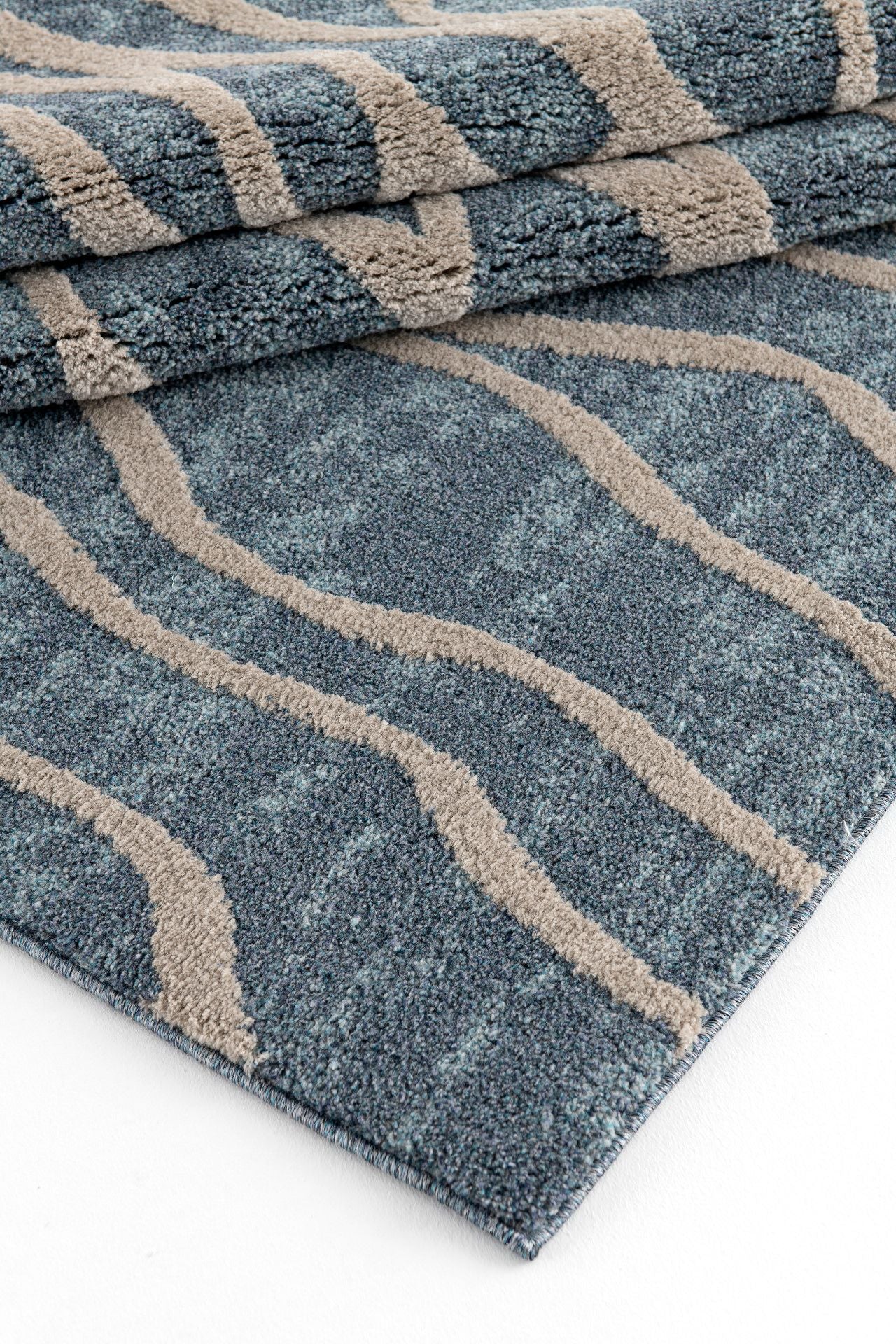 Amazon-Az10442-Blue-7.10 X 10.6 Area Rug