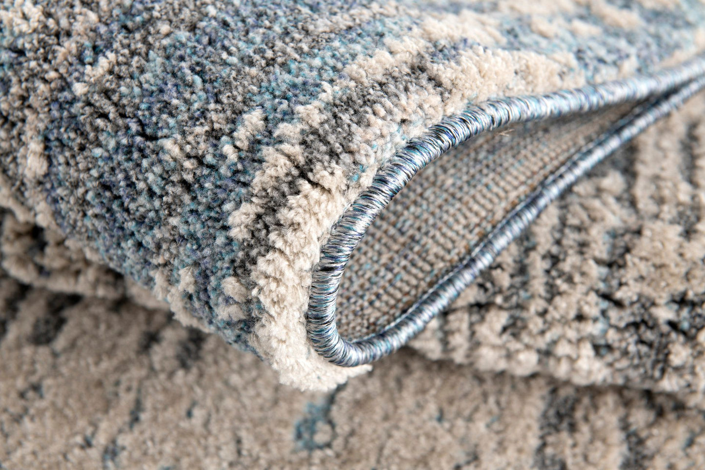Amazon- Az10447-Gray_Blue-5.3 X 7.6 Area Rug