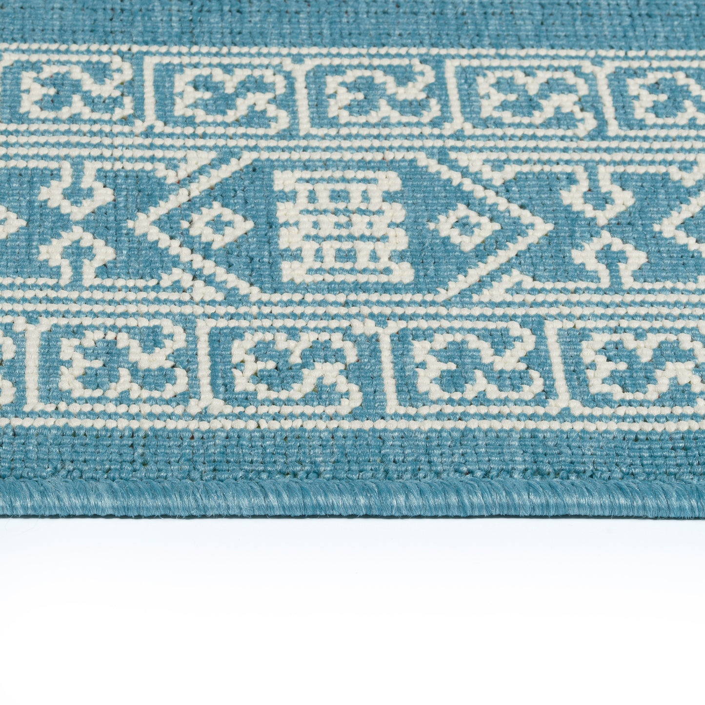 Kaleen Amalie Collection AML06-79 Light Blue Throw Rug 1'9" x 3'