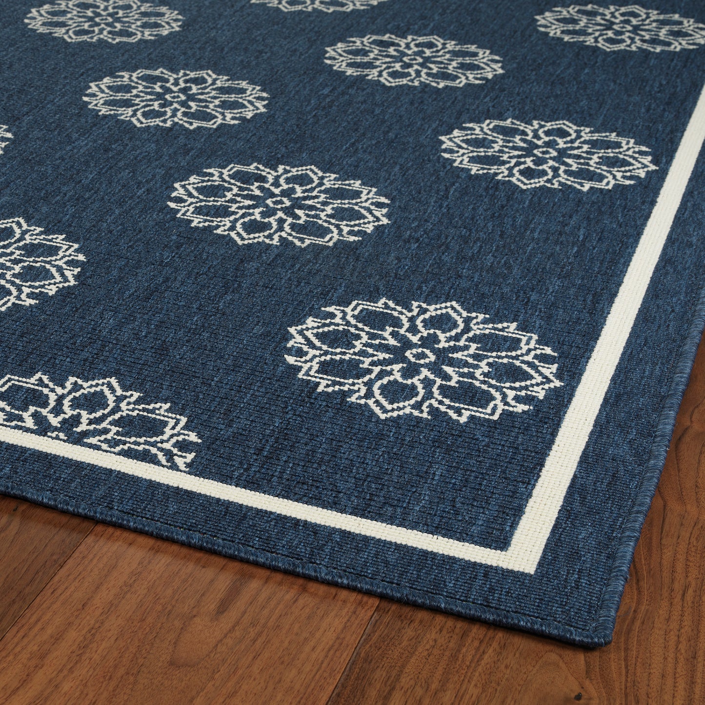 Kaleen Amalie Collection AML07-22 Navy Throw Rug 1'9" x 3'