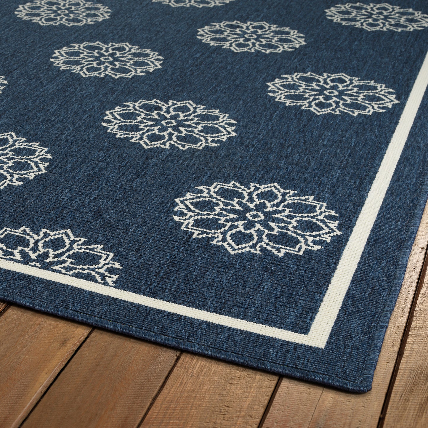 Kaleen Amalie Collection AML07-22 Navy Throw Rug 1'9" x 3'